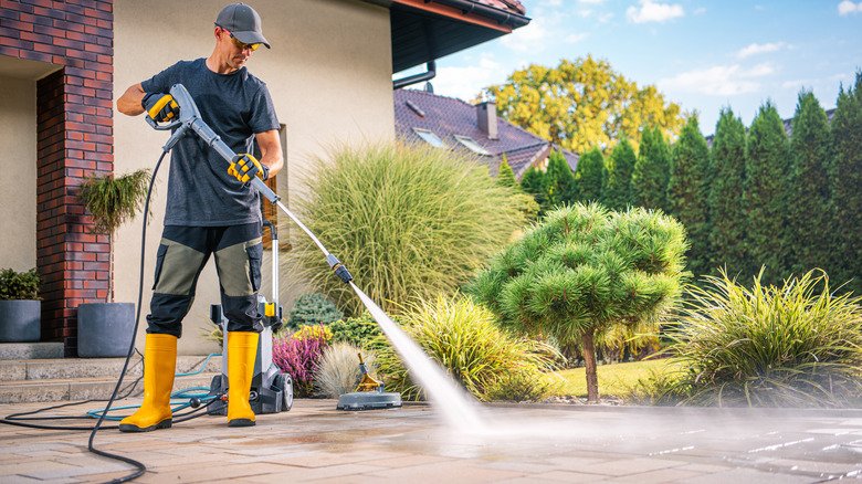 Pressure Washing Contractor